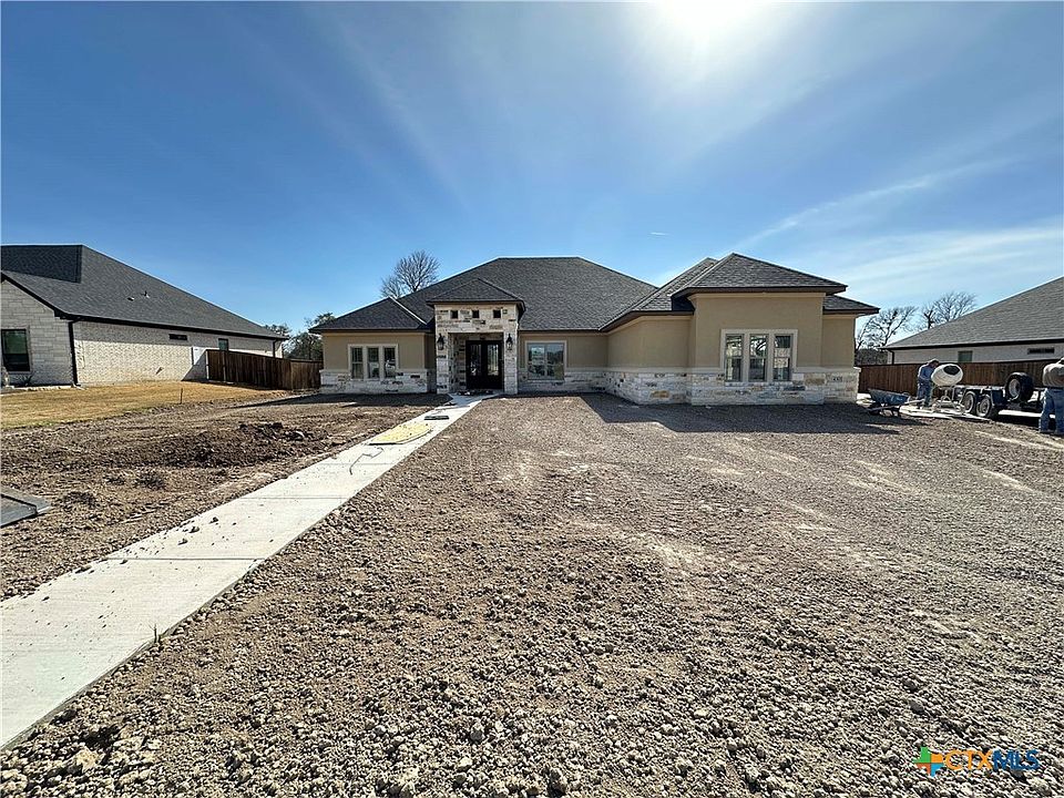 1st image of 430 Dos Rios Morgans