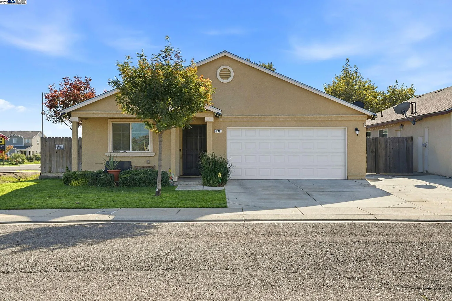 296 Dena Ct photo 1