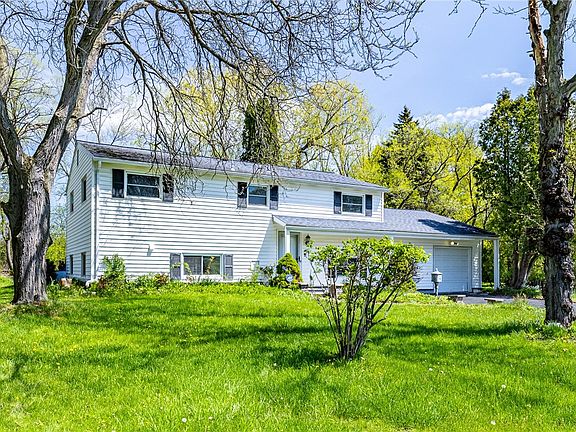 2nd image of 9 Amesbury Rd