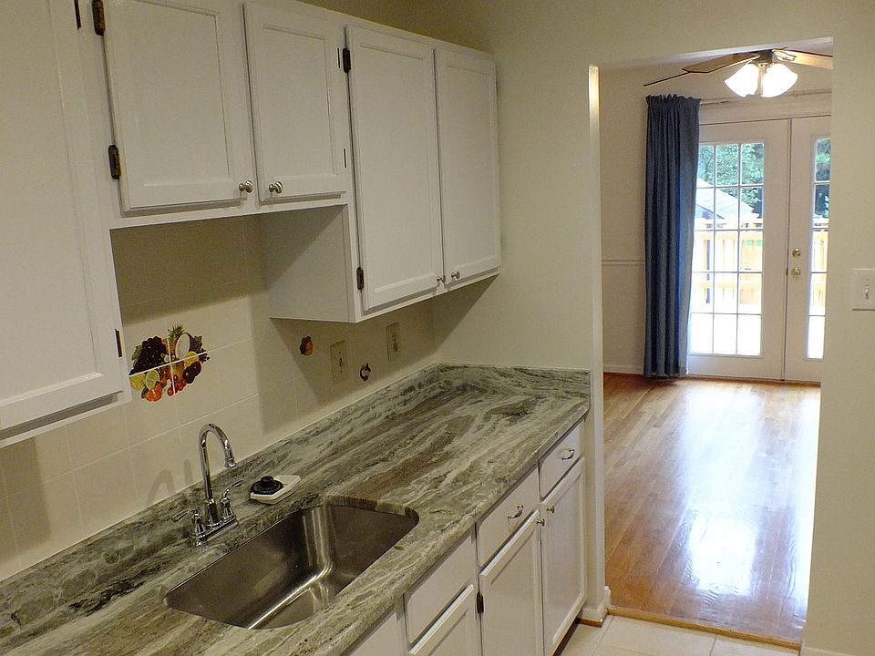 Kitchen recently updated