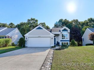 16065 River Bend Dr, Spring Lake, MI 49456