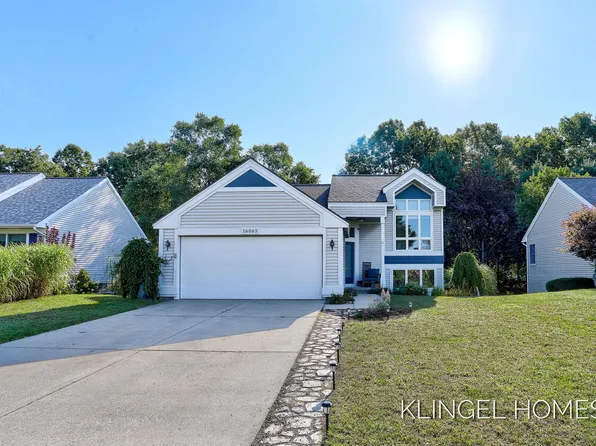 16065 River Bend Dr, Spring Lake, MI 49456