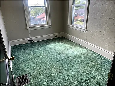 261 Lawson Ave — Photo 17