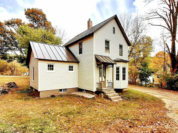 8 Wyman Road, Cavendish, VT 05153