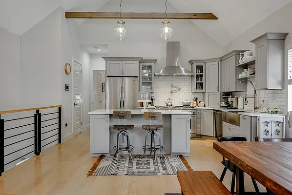 Rented by Compass | media 45