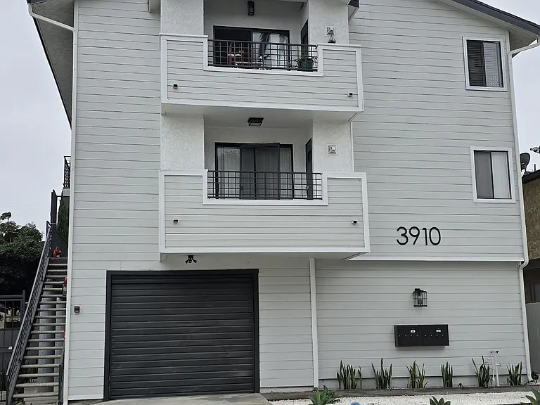 3910 E 11th St #2A — Photo 24