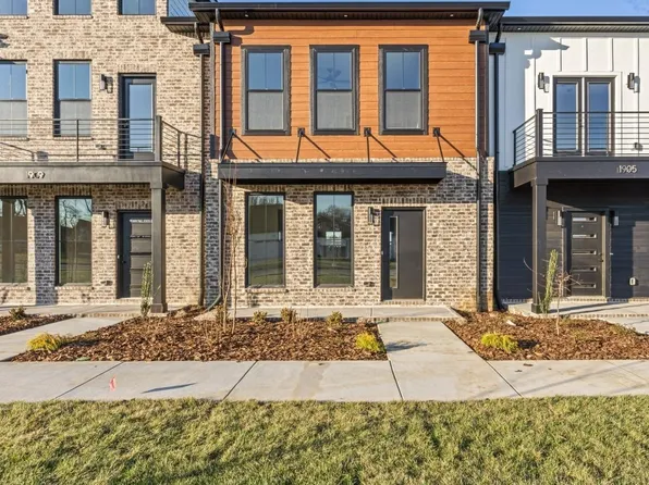 1323 Rebecca Johns Dr, Murfreesboro, TN 37128