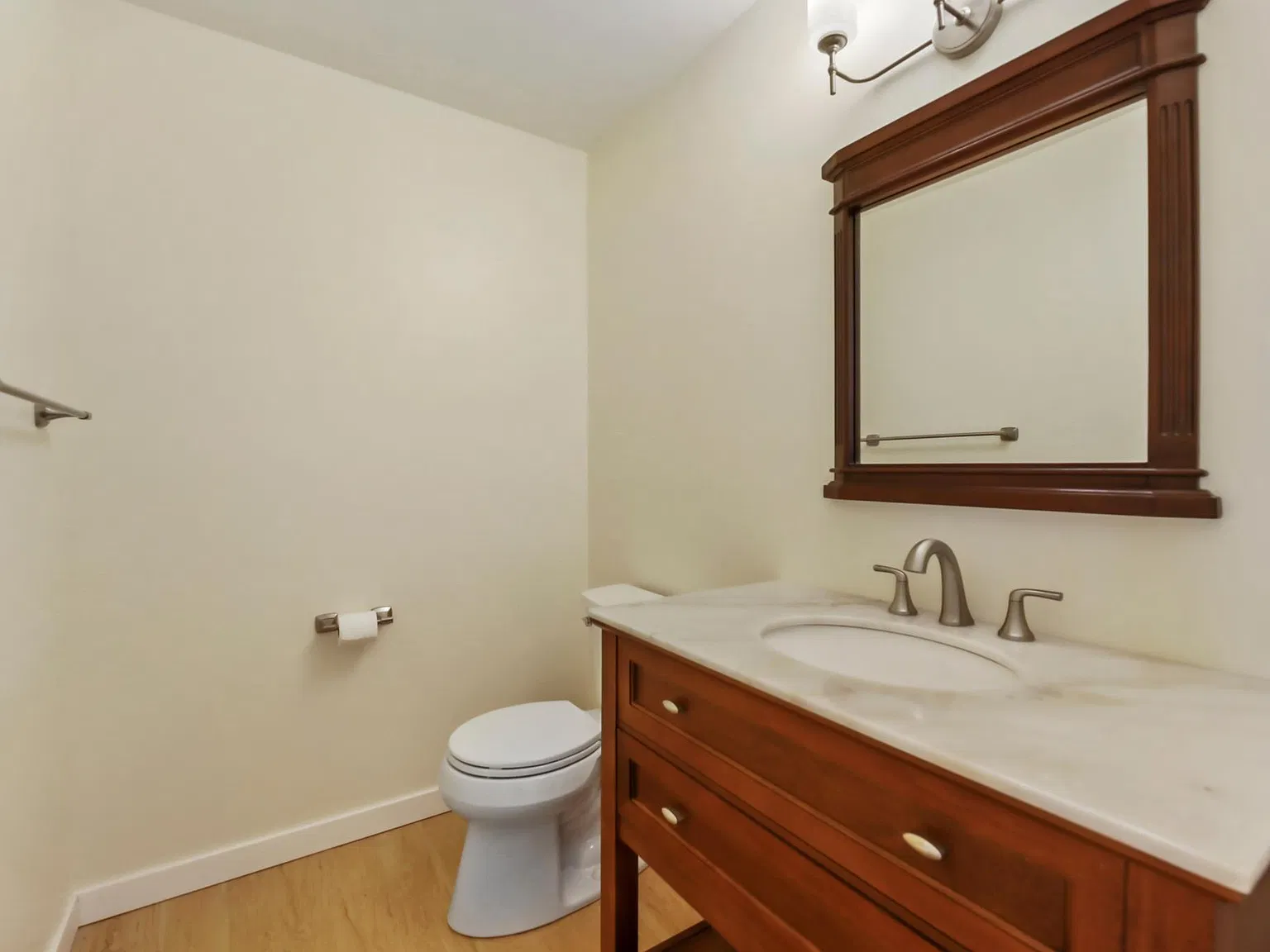49 Park St — Photo 3