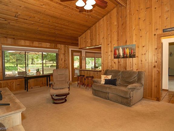 2nd image of 35200 Aspenwood Ln