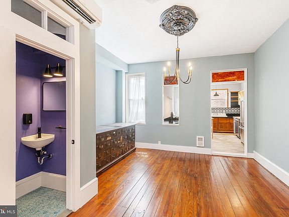 3rd image of 2140-2142 E Susquehanna Ave