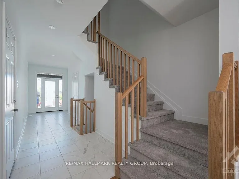 47 Moosonee Cres — Photo 15