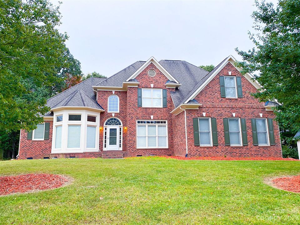 1st image of 2309 Treymore Ln
