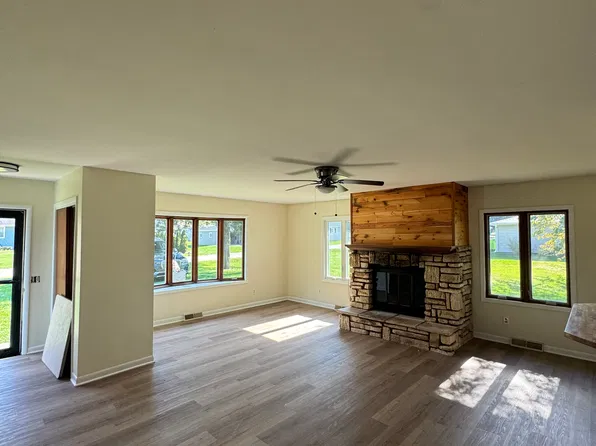 (undisclosed Address), Delavan, WI 53115