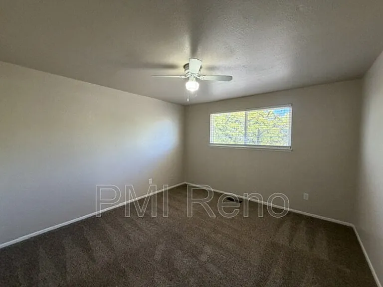 3675 Meeks Way — Photo 17