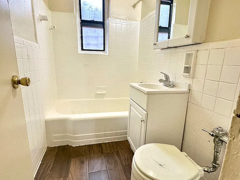 89-29 163rd St #3L — Photo 6