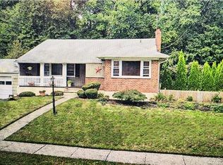 76 Briar Hills Cir, Springfield, NJ 07081