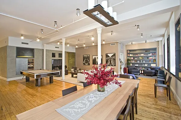 Rented by Olshan Realty | media 15