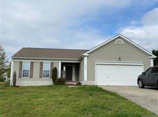 113 Sella Ridge Dr, Mount Holly, NC 28120