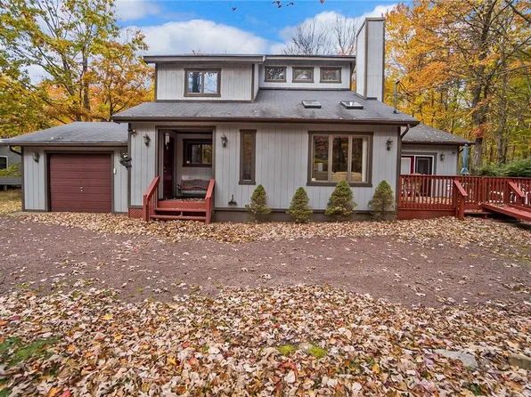 7 Fernwood Dr, Albrightsville, PA 18210