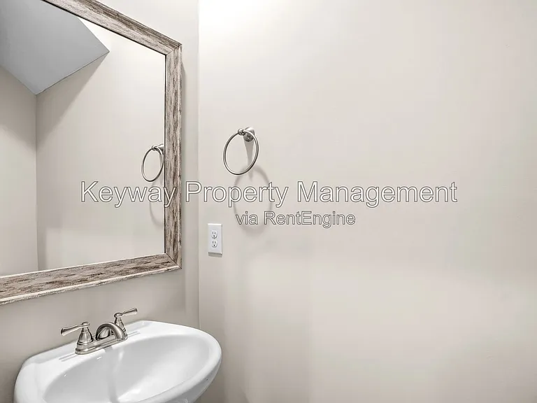 3225 Venetian Dr — Photo 7