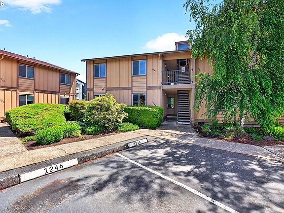 2nd image of 1246 NE 27th St #24