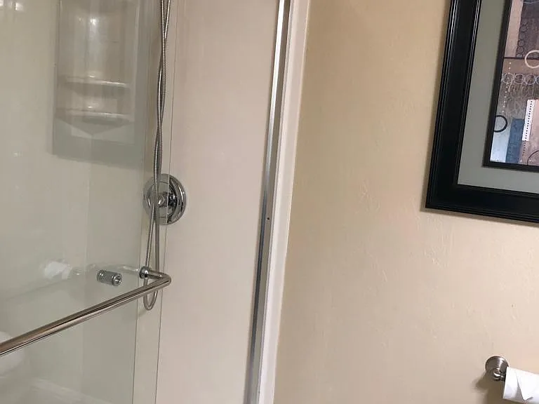 704 Christie Ct — Photo 12