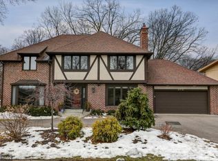 8715 Westmoreland Ln, Saint Louis Park, MN 55426