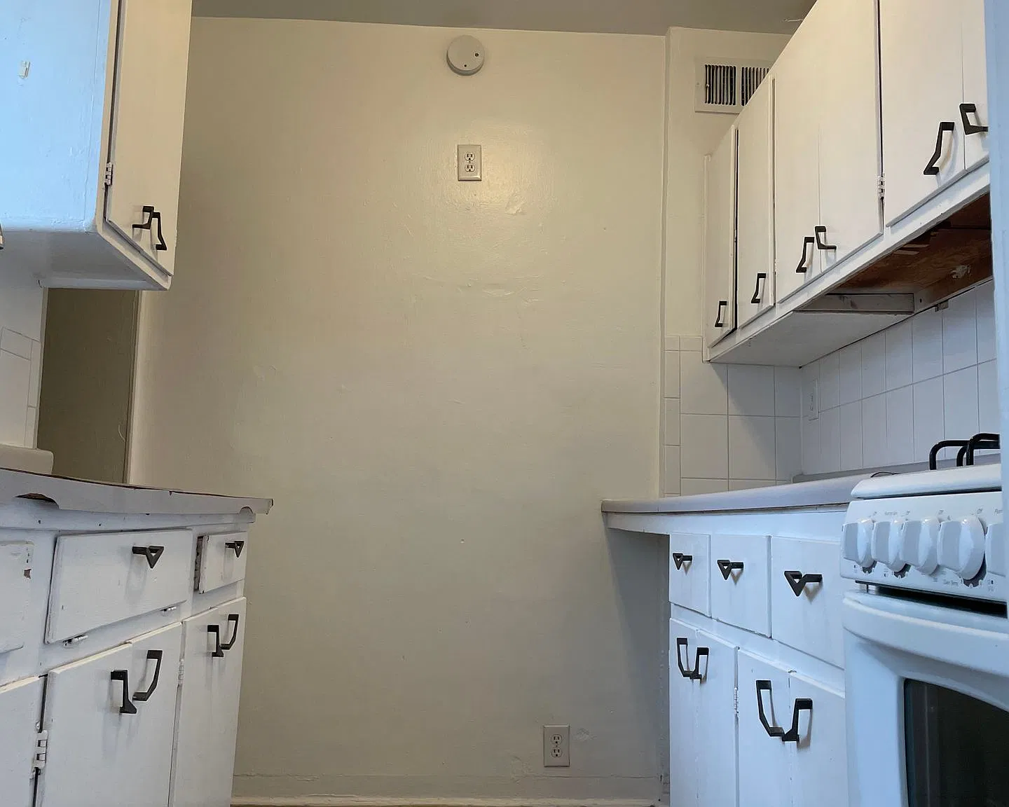 1026 E Copper St — Photo 4