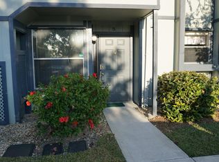 10501 SE Croft Ct APT 5, Hobe Sound, FL 33455