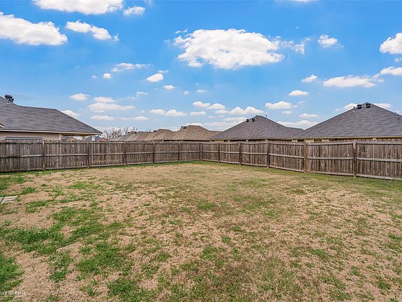 5th image of 3722 Sabine Pass Dr