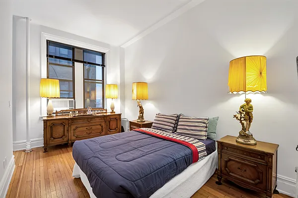 Sold by Compass | media 6