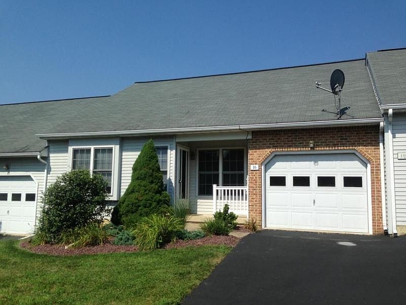 1st image of 16 Oakgrove Ln