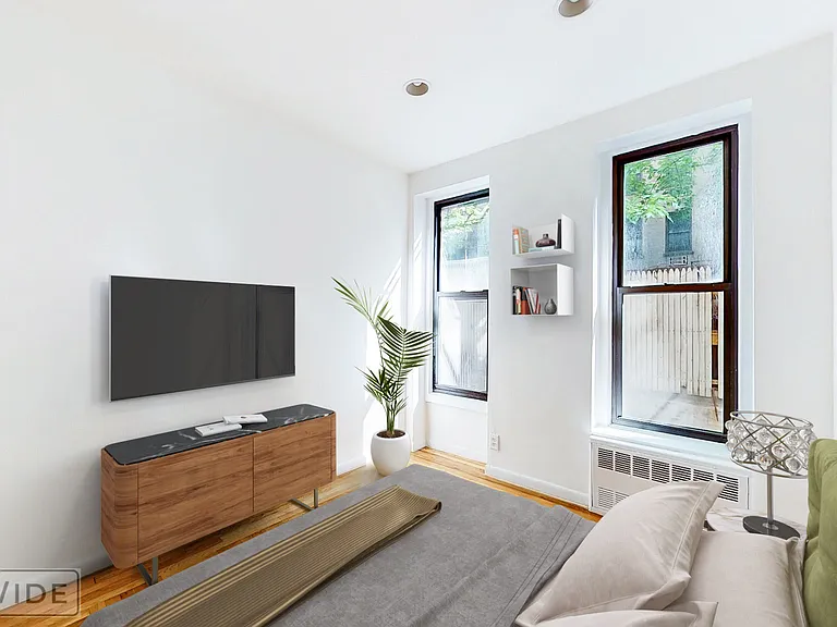 220 E 85th St #1-R — Photo 8