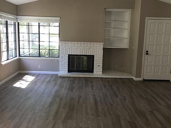 4th image of 1636 Ashford Dr