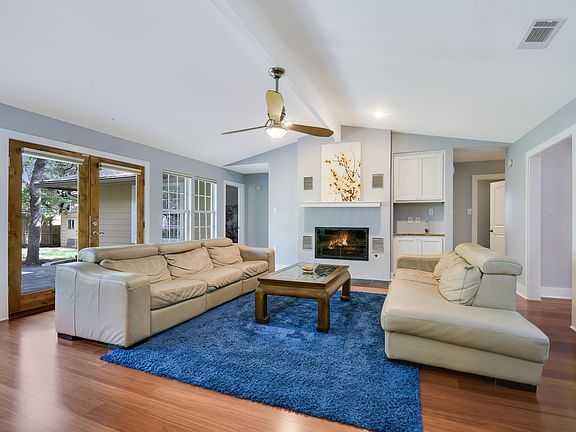 4th image of 1901 Trevino Dr