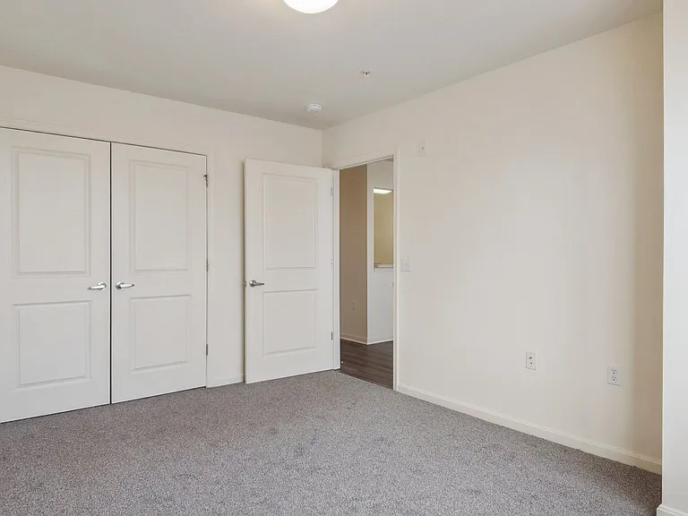 Ednor Apartments II — Photo 29