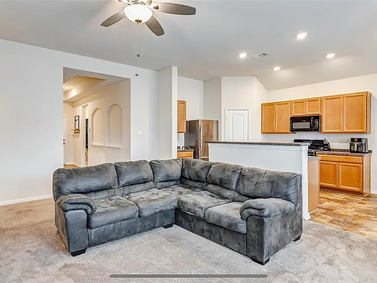 10750 Nyla Spring St — Photo 15