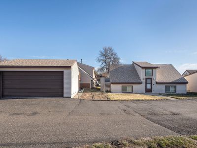 3121 Manitoba Ln, Bismarck, ND, 58503