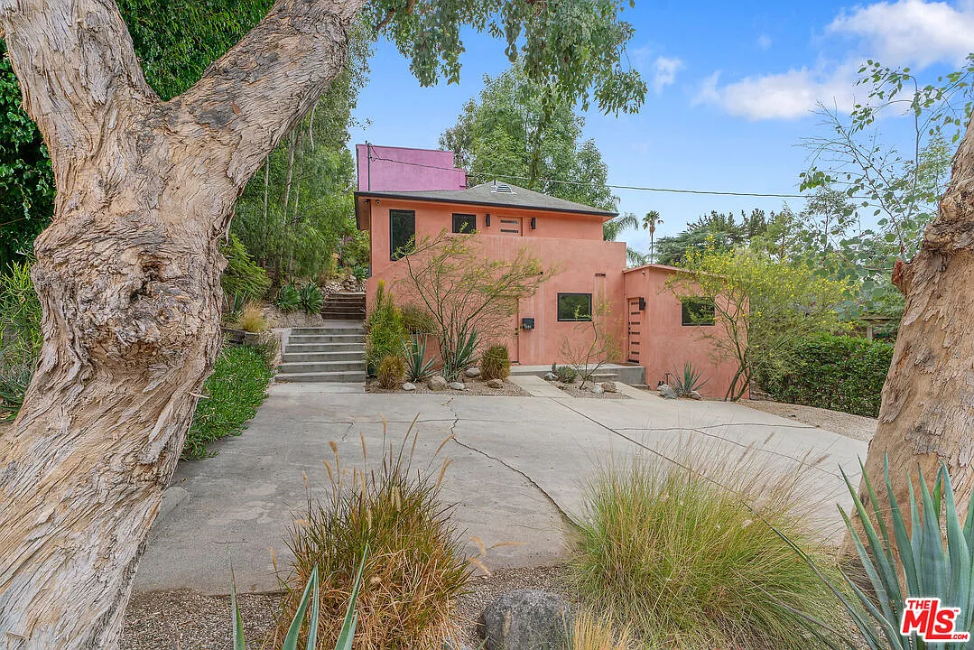 1 bed, 1.0 bath, $3,500 — Photo 2