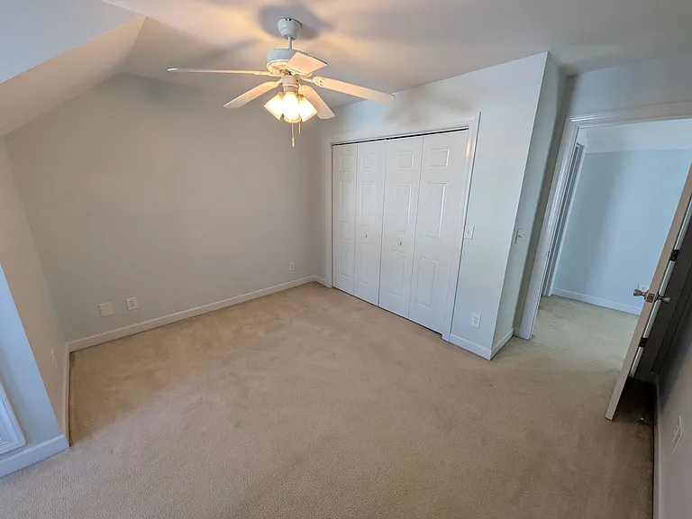 927 Kensington Park Rd — Photo 18