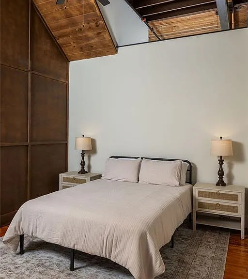 200R Barrett St #209 — Photo 7