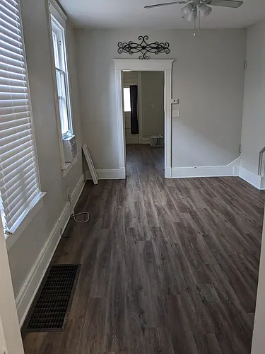 457 Forest Ave #1 Photo 1
