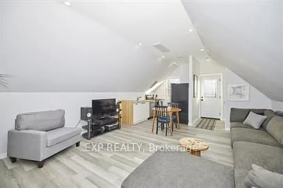 Studio, $1,350 — Photo 2