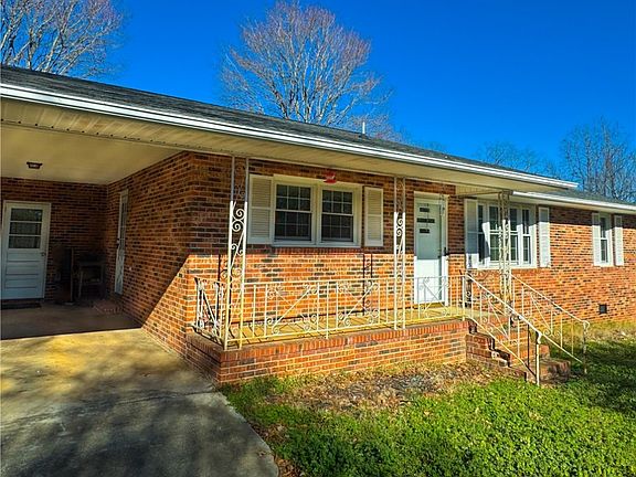 2nd image of 115 Claxton Dr