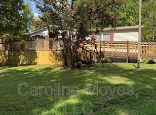 906 Rolling Meadows Rd, Gray Court, SC 29645