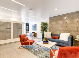 5555 Bonner Ave #302, North Hollywood, CA 91601