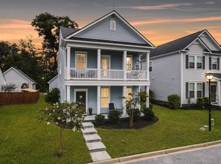 495 Spring Hollow Dr, Charleston, SC 29492