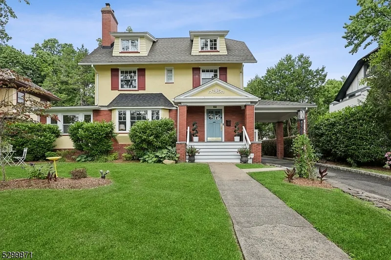 10 Harrison Ave photo 1
