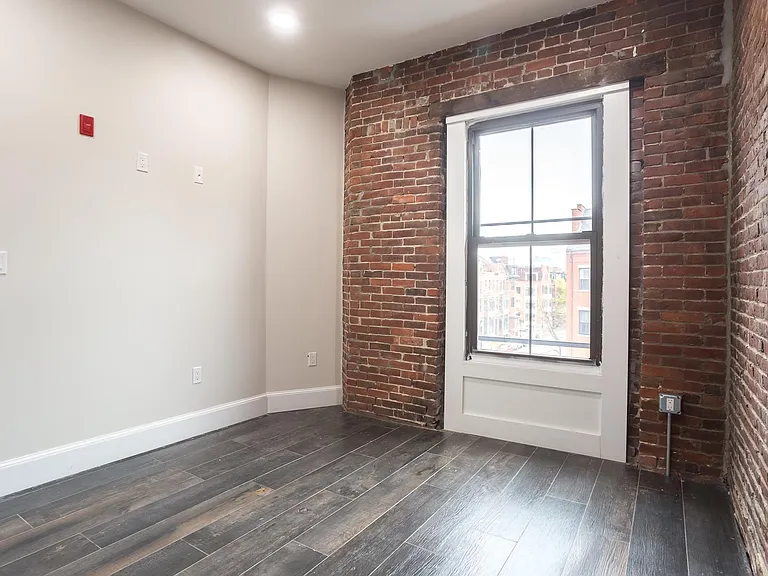 603 Massachusetts Ave #R2 — Photo 8
