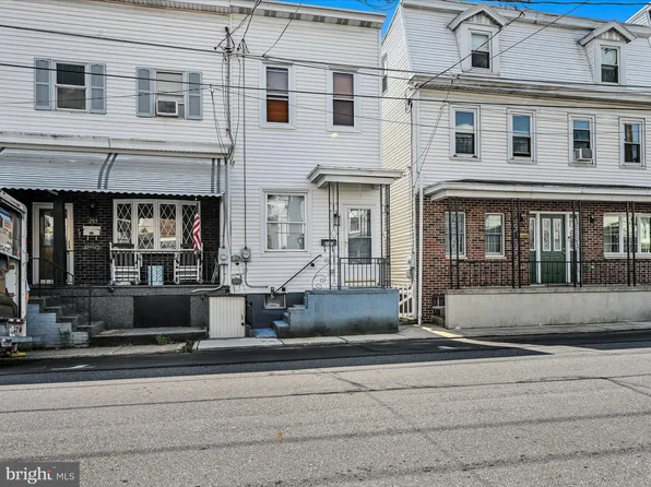 207 North St, Minersville, PA 17954